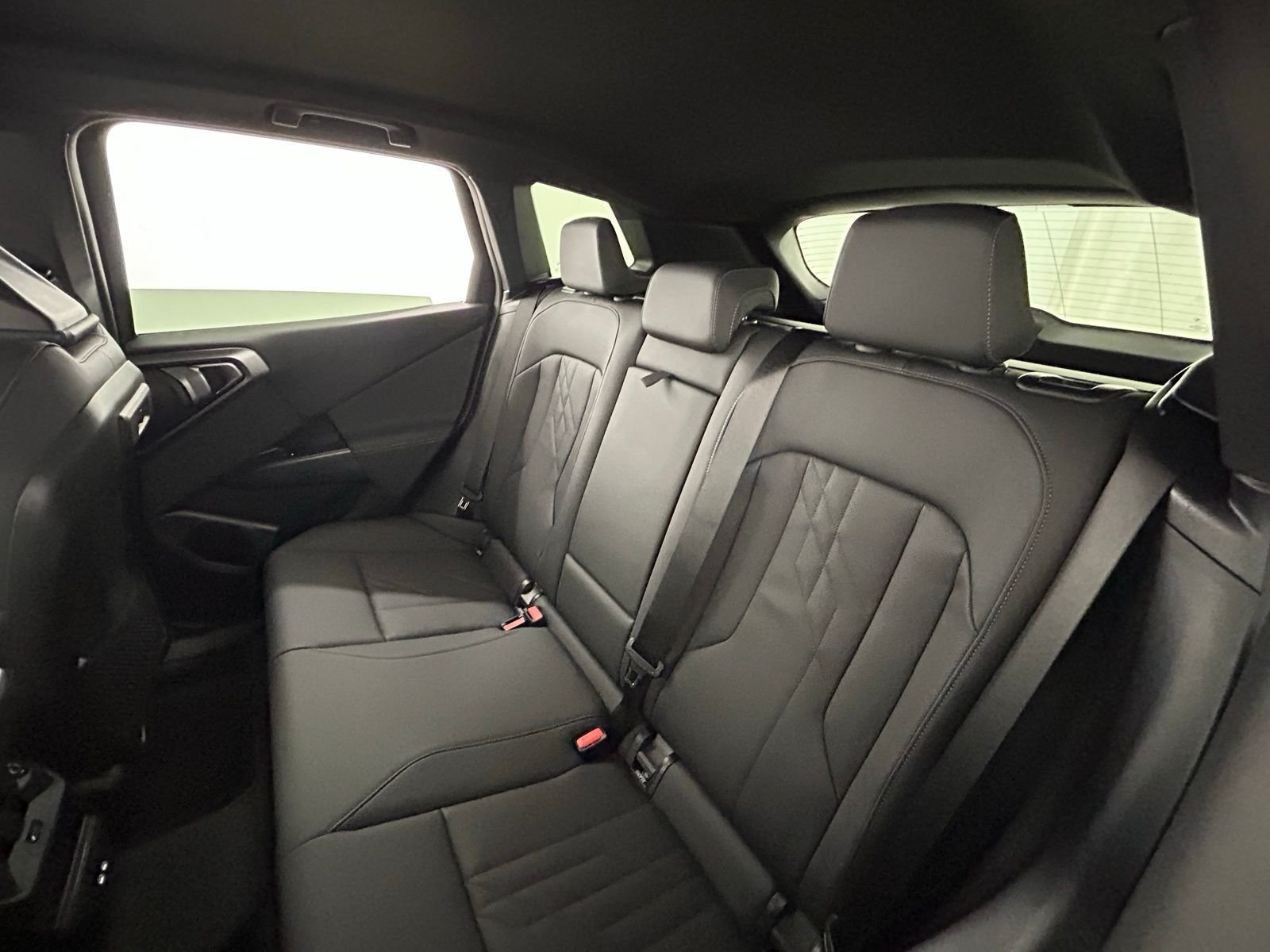 New 2026 Dark Graphite Metallic BMW 30 xDrive image 30