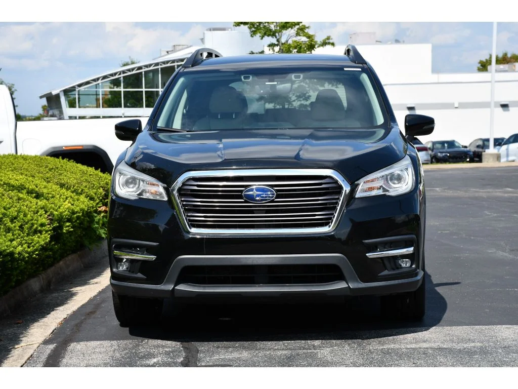Used 2020 Crystal Black Silica Subaru Limited image 9