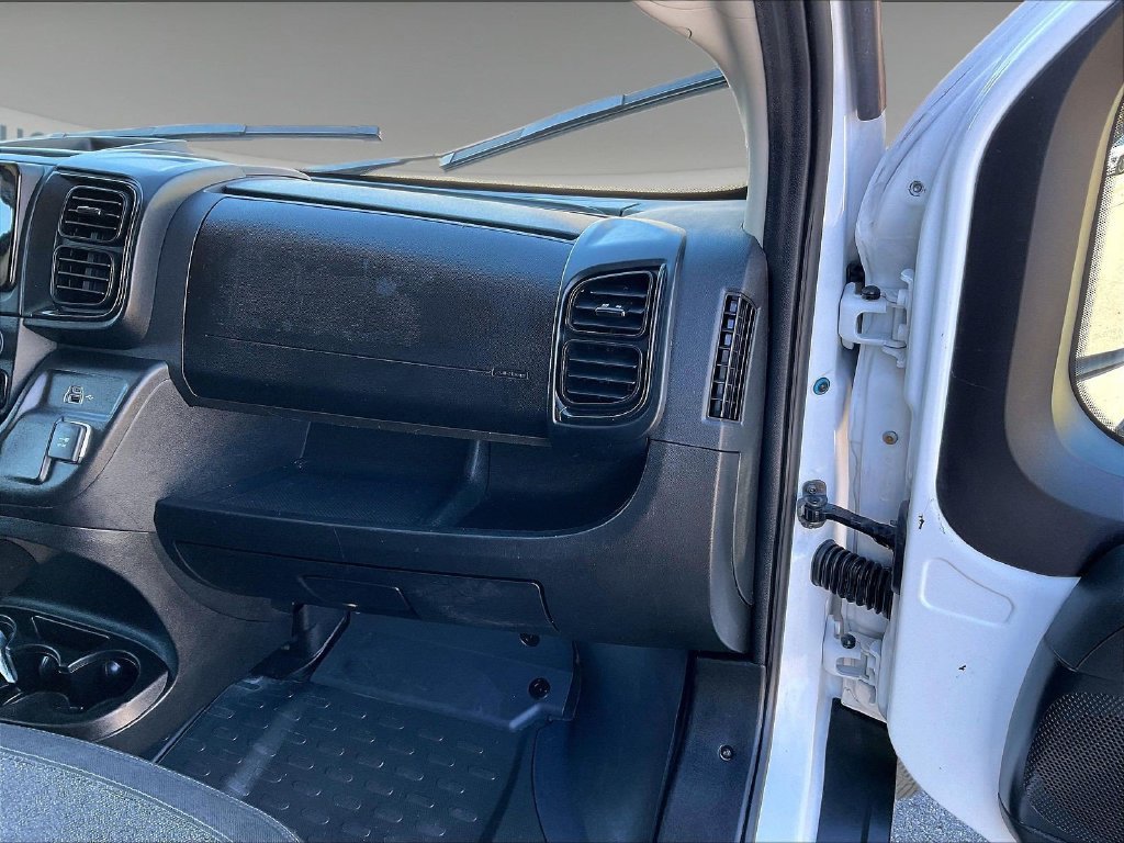 Used 2025 White Ram Base image 13