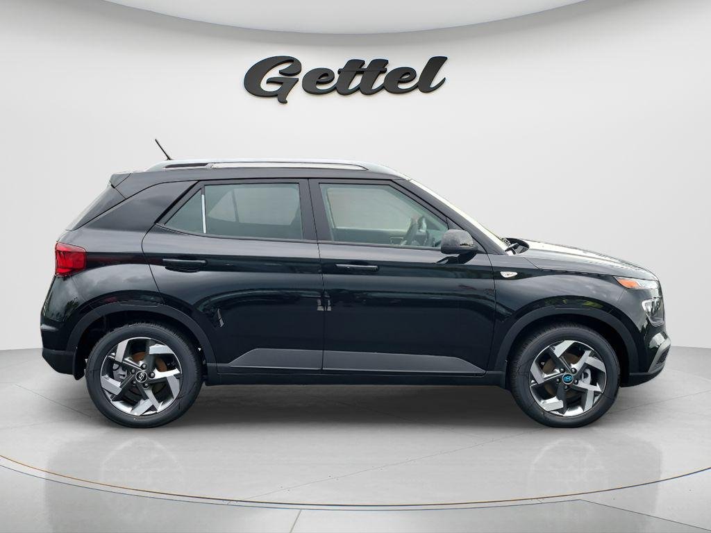 New 2026 Black Hyundai SEL image 4