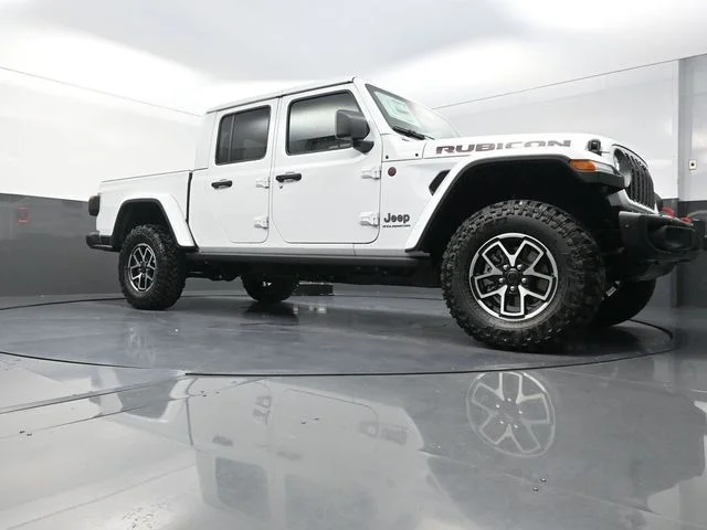 New 2026 Bright White Clear-Coat Exterior Paint Jeep Rubicon X image 19