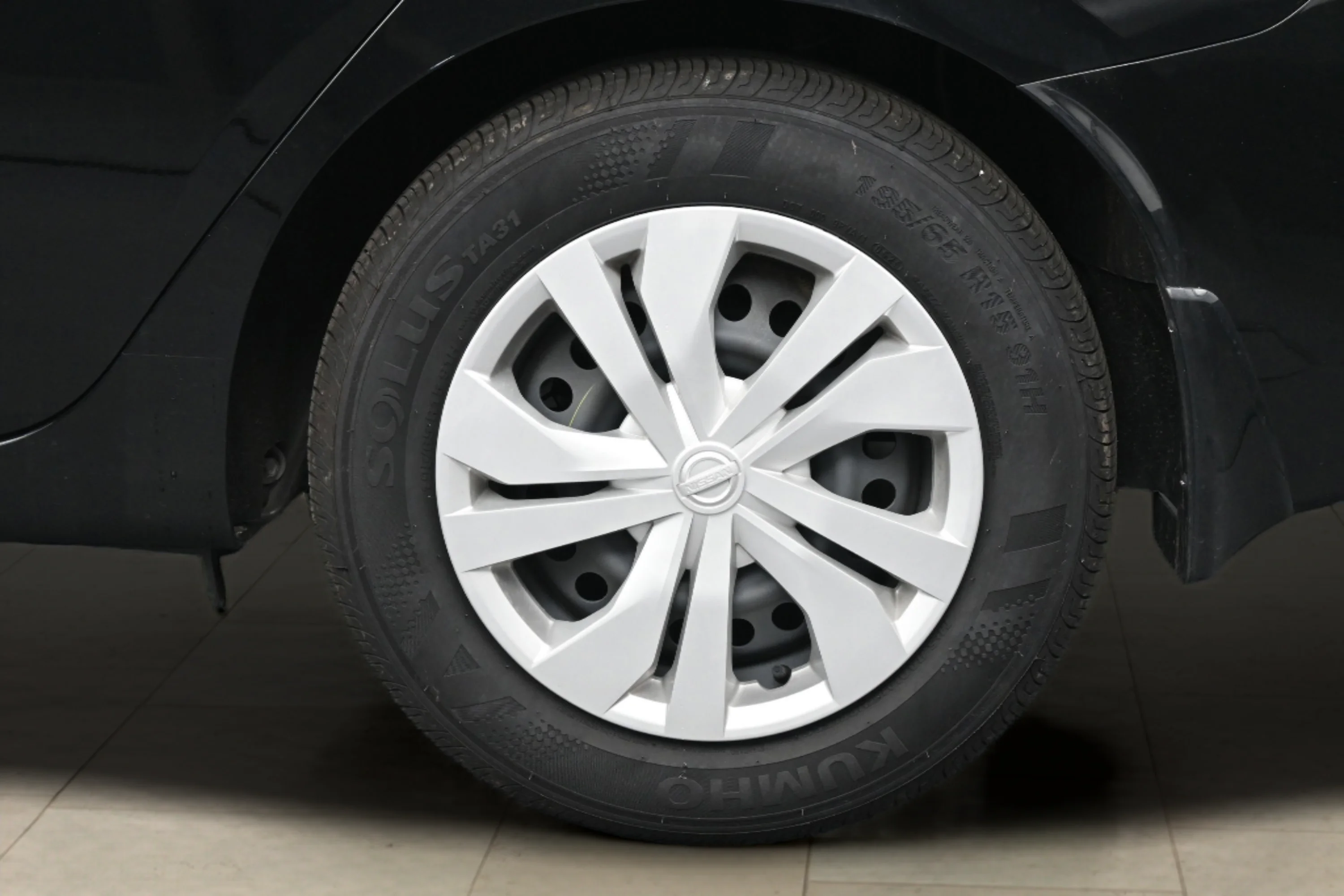 Certified Used 2025 Super Black Nissan S image 18