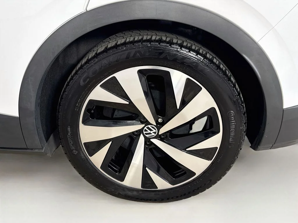 Used 2021 White Volkswagen Pro S image 30
