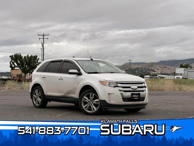 Used 2011 White Ford Limited image 1