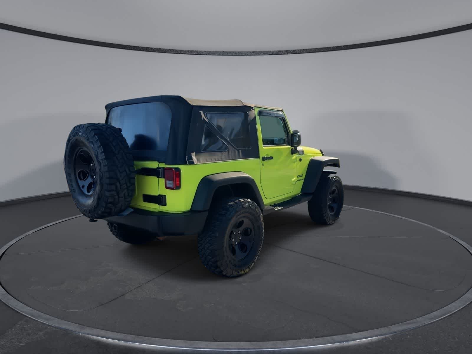 Used 2016 Hypergreen Clearcoat Jeep Sport image 8