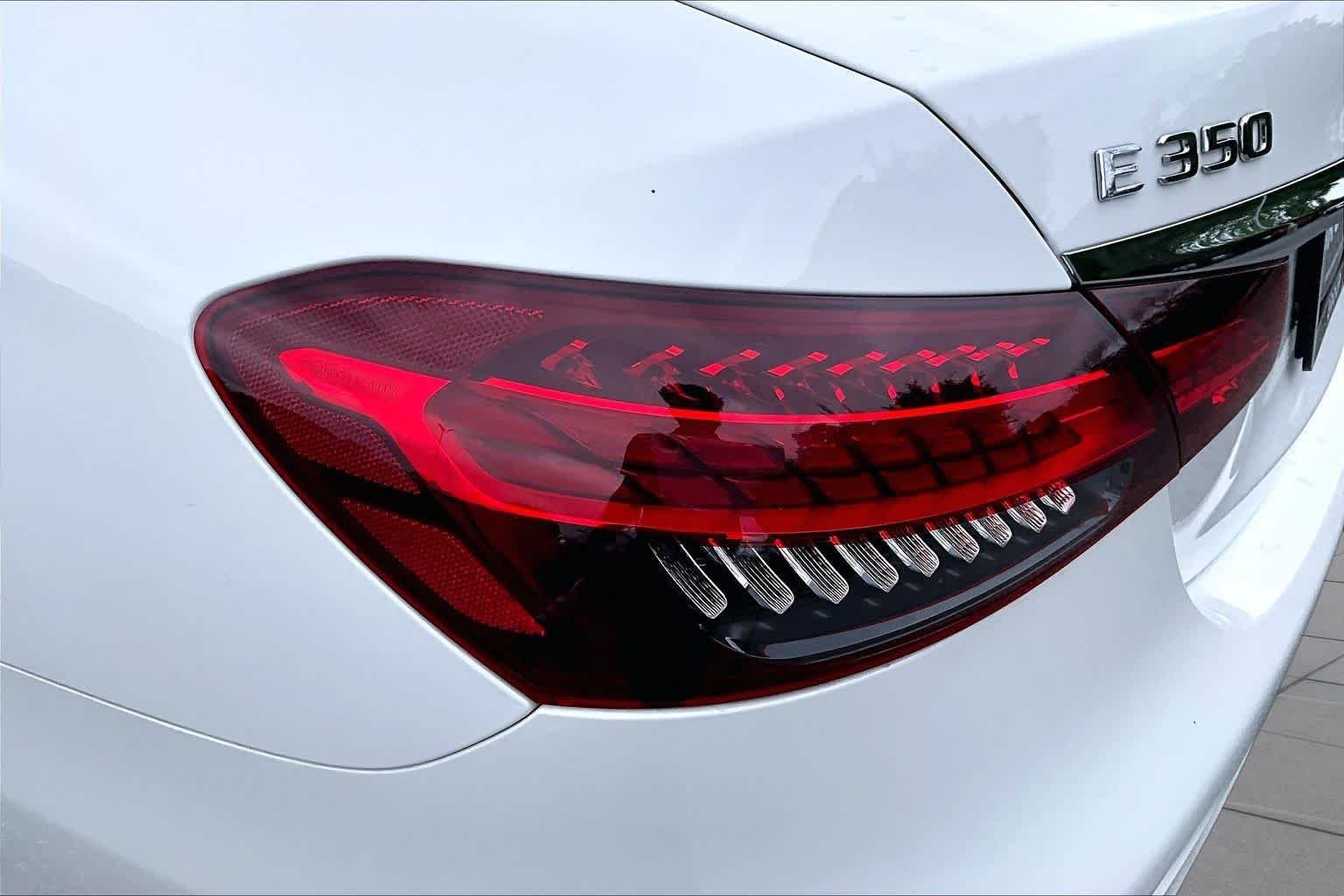 Used 2022 Polar White Mercedes-Benz E 350 image 29