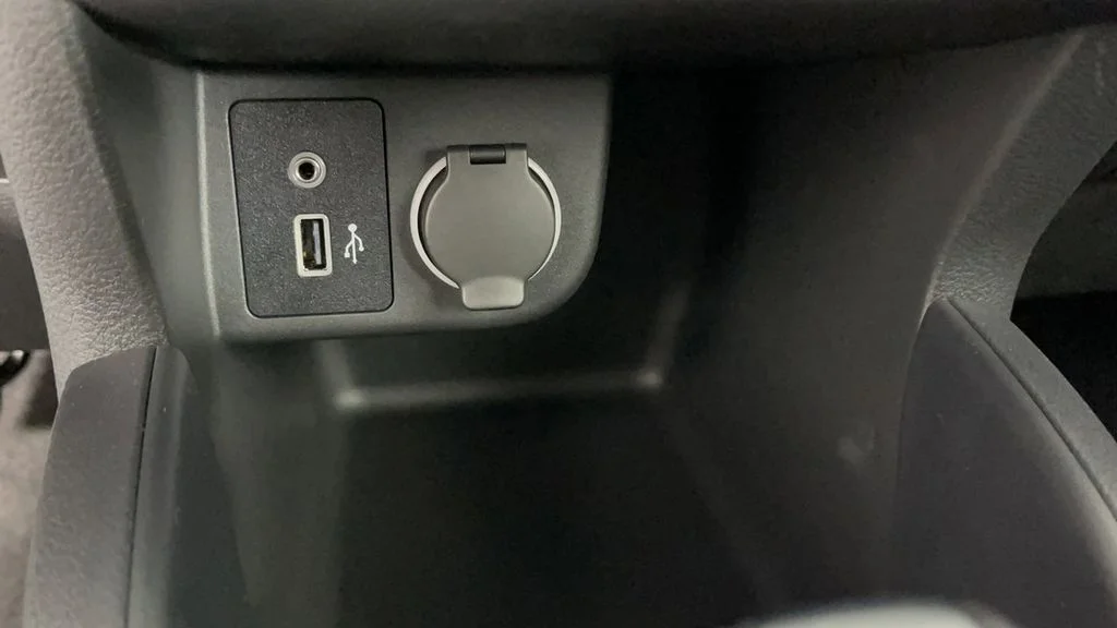 2025 Nissan KICKS PLAY Base - Photo 19