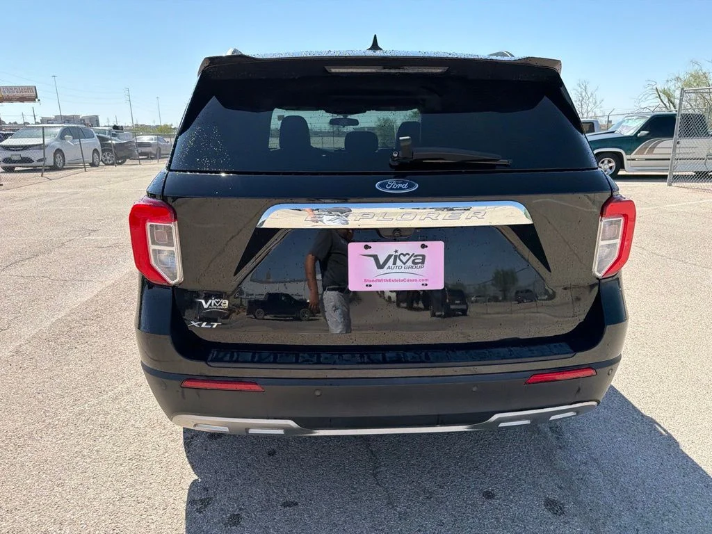 Used 2023 Black Ford XLT image 8