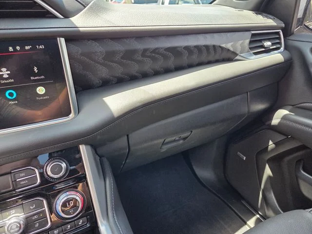 Used 2024 Silver GMC Denali image 28