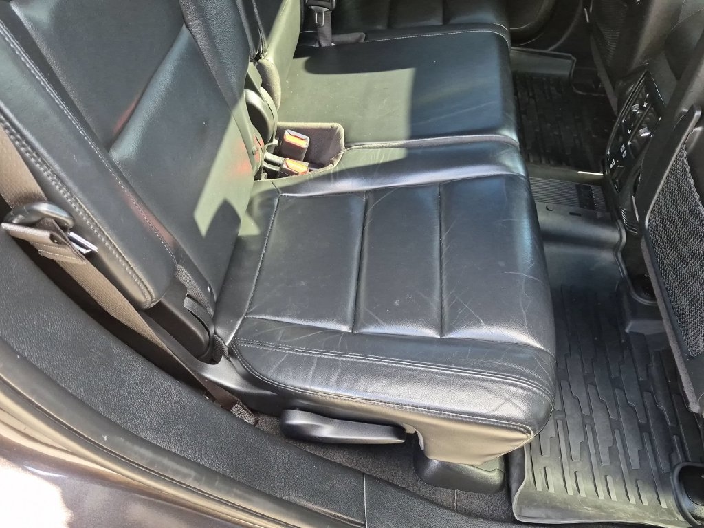 Used 2020 Gray Jeep Limited image 26