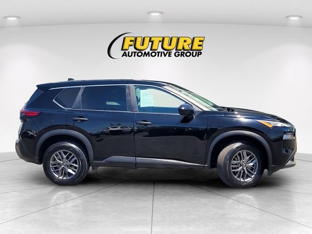 Used 2023 Black Nissan S image 3