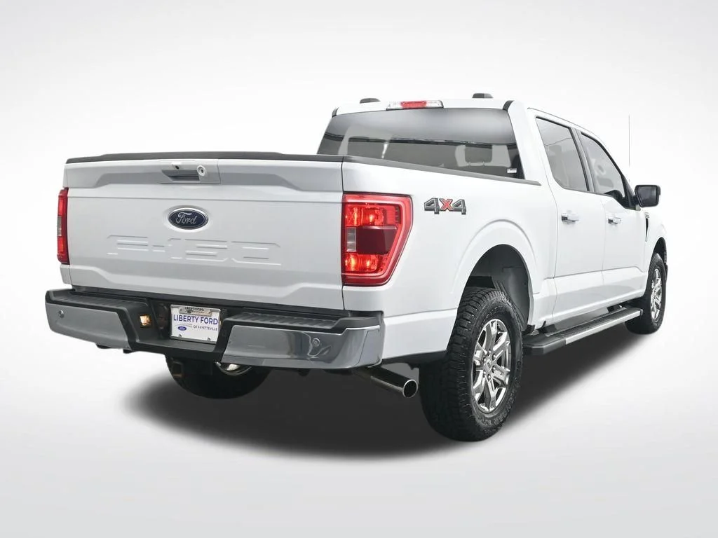 Used 2022 White Ford XLT image 7