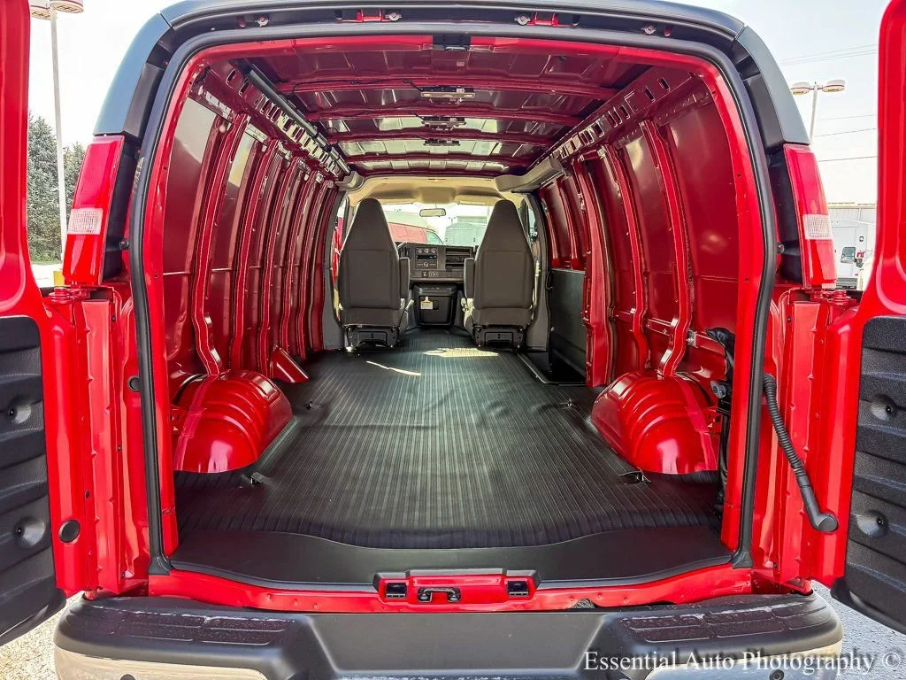 2025 GMC Savana Cargo Work Van - Photo 14