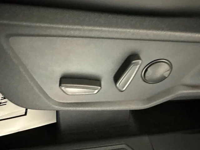 Used 2025 Gray Ford Outer Banks image 19