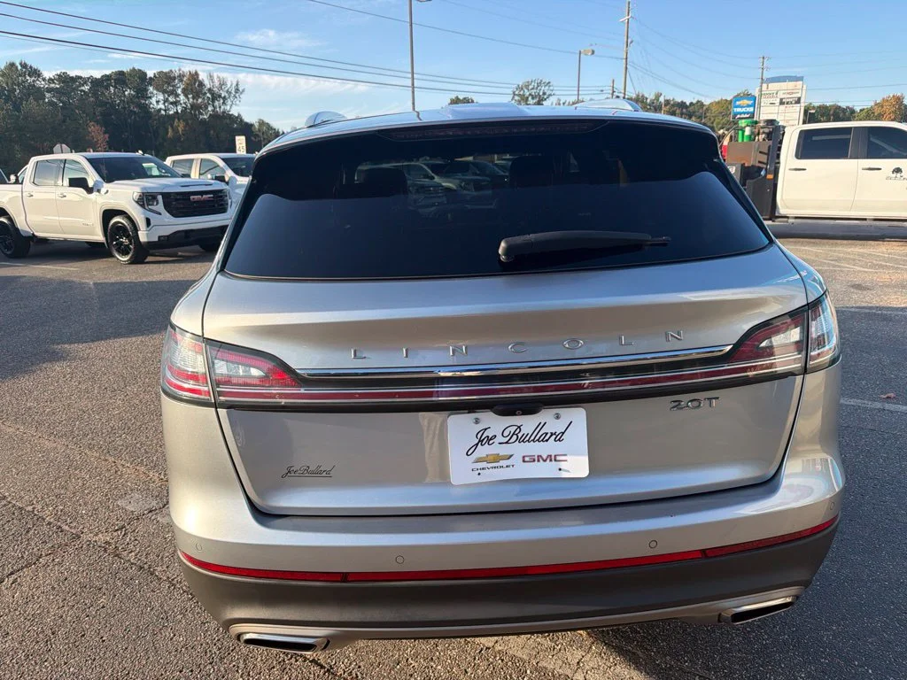 Used 2020 Wh Lincoln Reserve image 4