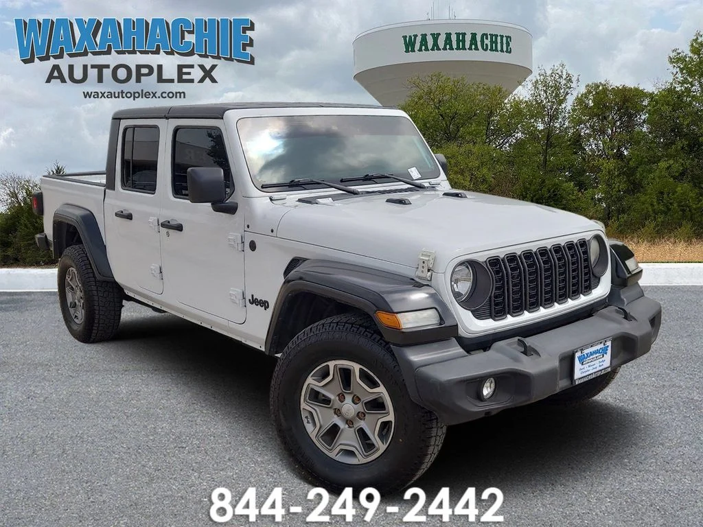 Used 2024 White Jeep Sport S image 1