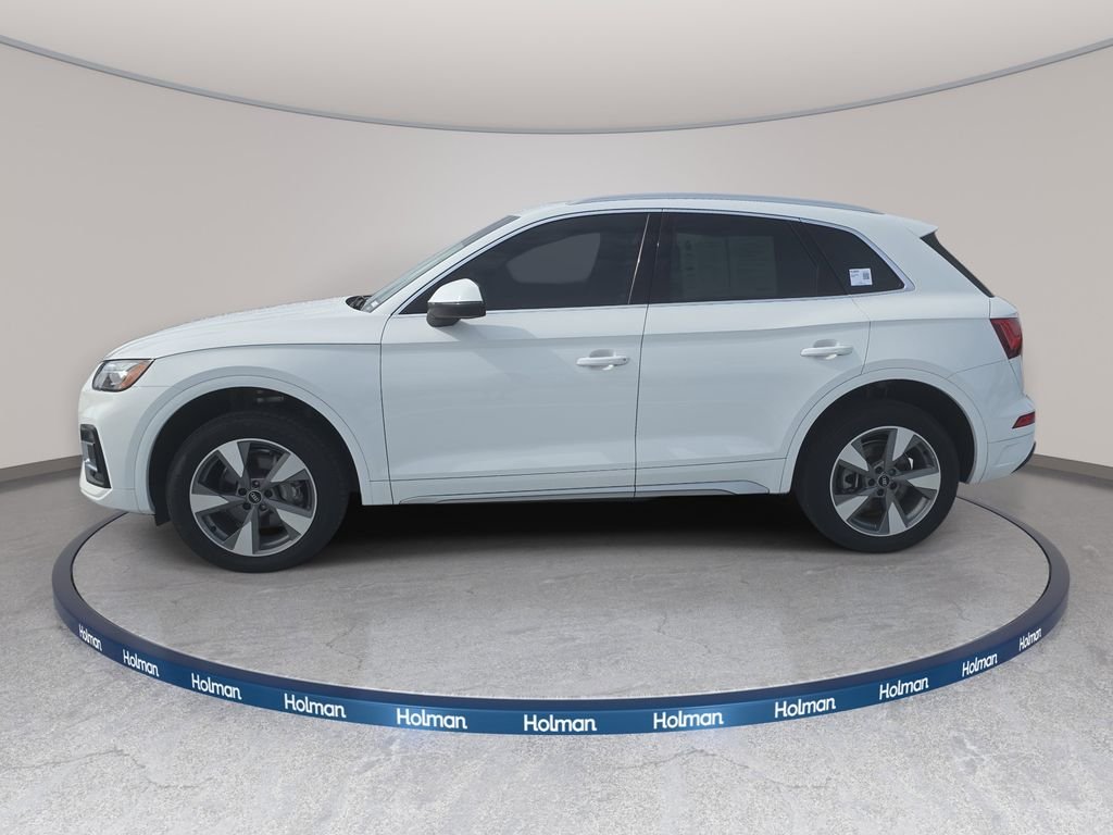 Used 2023 White Audi 40 Premium image 11
