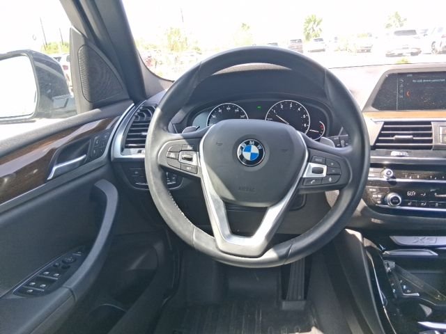 Used 2019 Black BMW sDrive30i image 9
