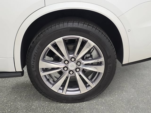 Certified Used 2025 Crystal White Tricoat Cadillac Premium Luxury image 30