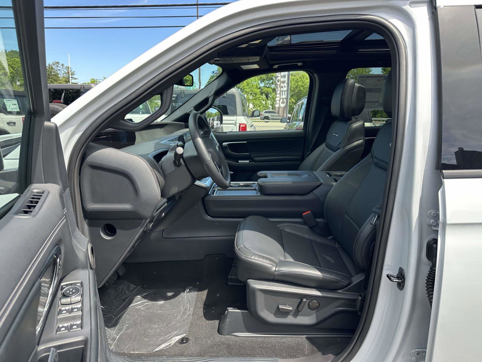 New 2026 Space Silver Metallic Ford MAX Platinum® image 16