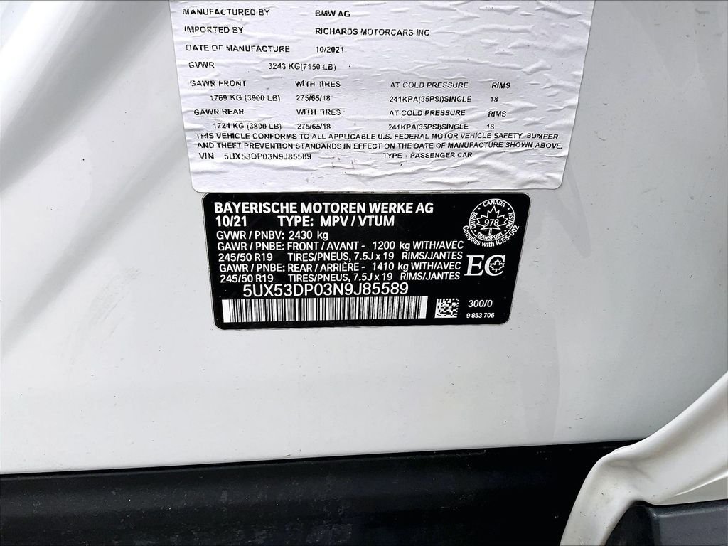 Used 2022 White BMW xDrive30i image 32