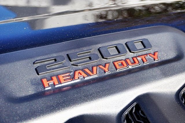 New 2026 Diamond Black Crystal Pearl-Coat Exterior Paint RAM Laramie Night Edition image 14