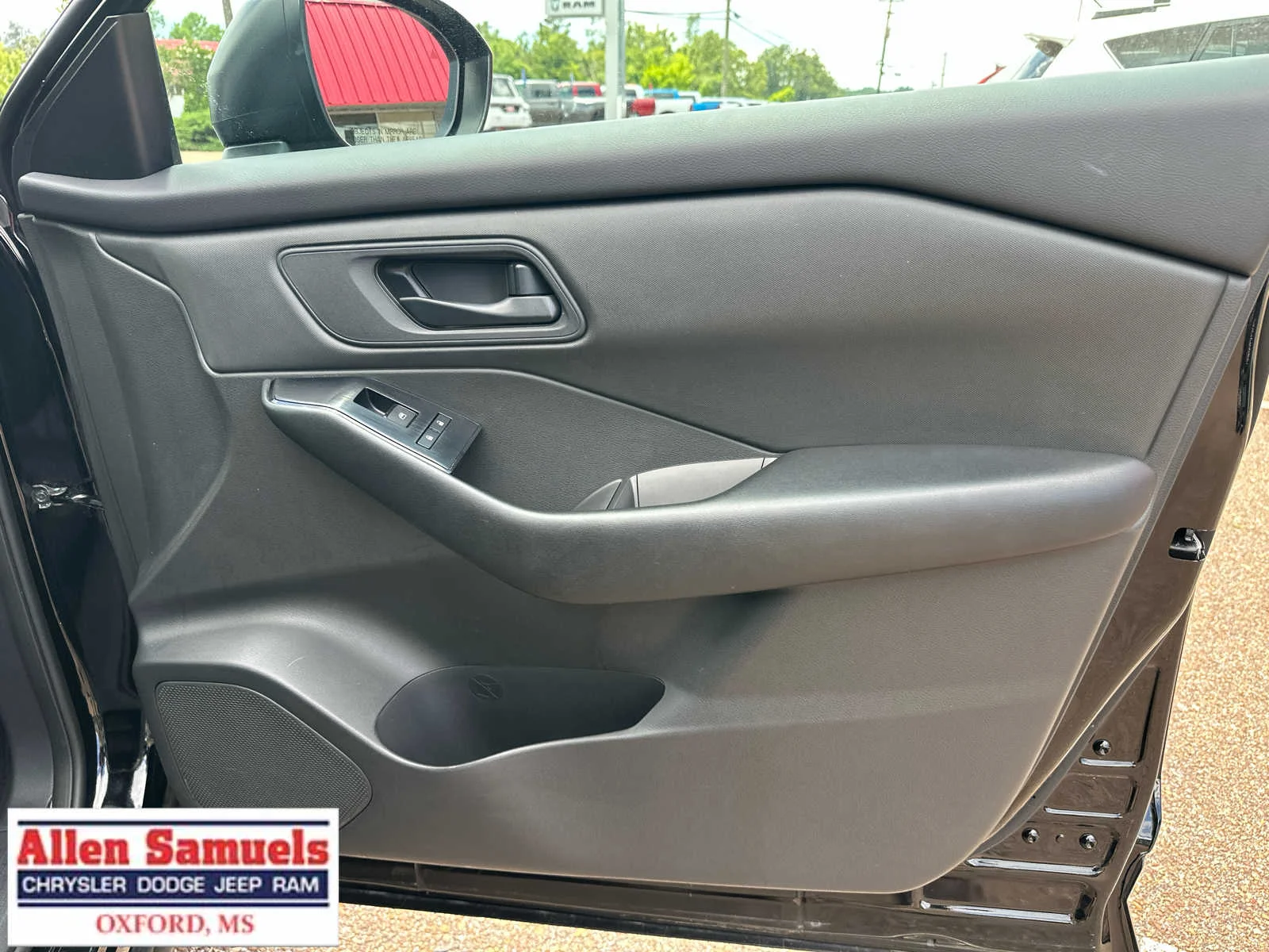 Used 2024 Super Black Nissan S image 43