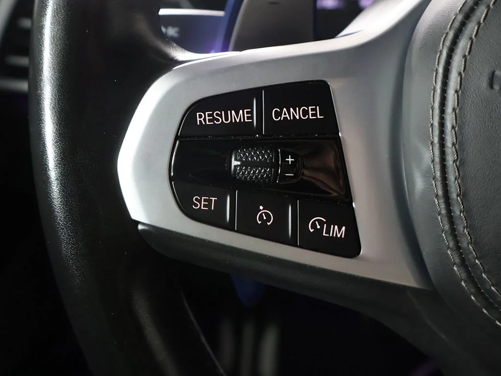 Used 2021 White BMW M50i image 42