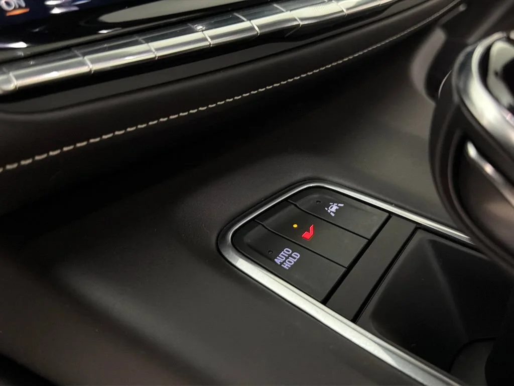 Used 2023 BLACK RAVEN Cadillac AWD V-Series image 25