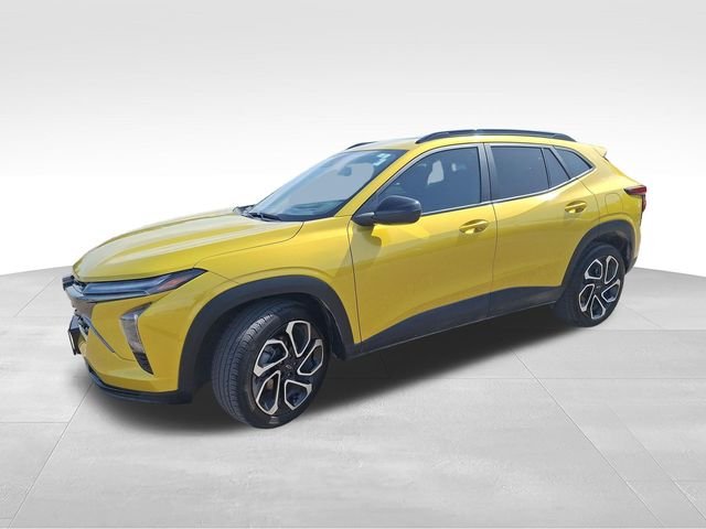Used 2025 Yellow Chevrolet 2RS image 3