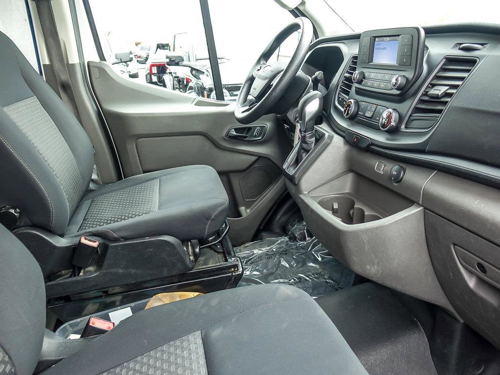 Used 2024 Oxford White Ford Base image 31
