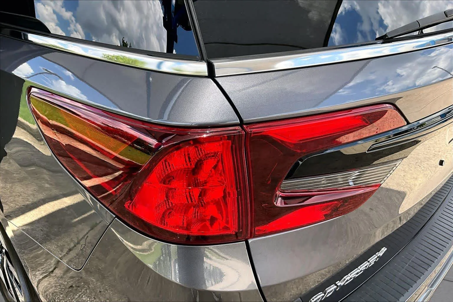 Certified Used 2025 Modern Steel Metallic Honda EX-L image 28