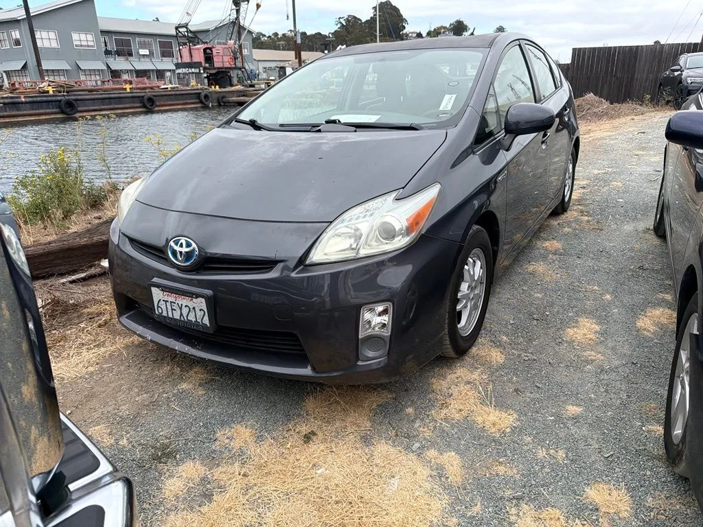 Used 2011 Gray Toyota Two image 4