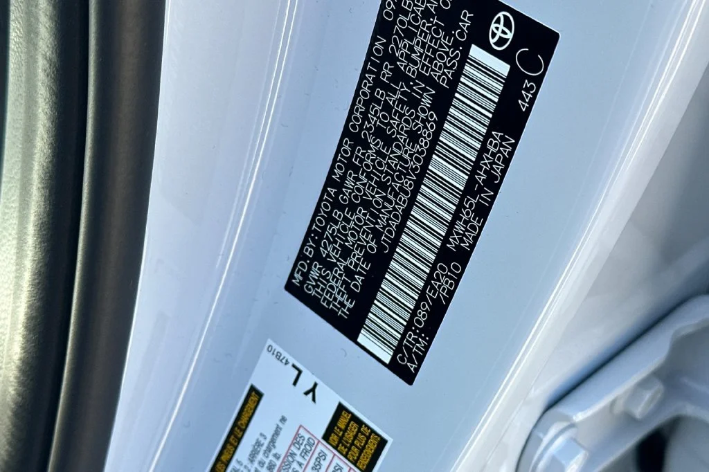 New 2027 Wind Chill Pearl <sup>1</sup> Toyota  Limited AWD image 33