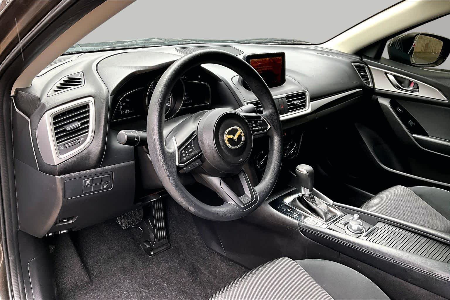 Used 2017  Mazda Sport image 18