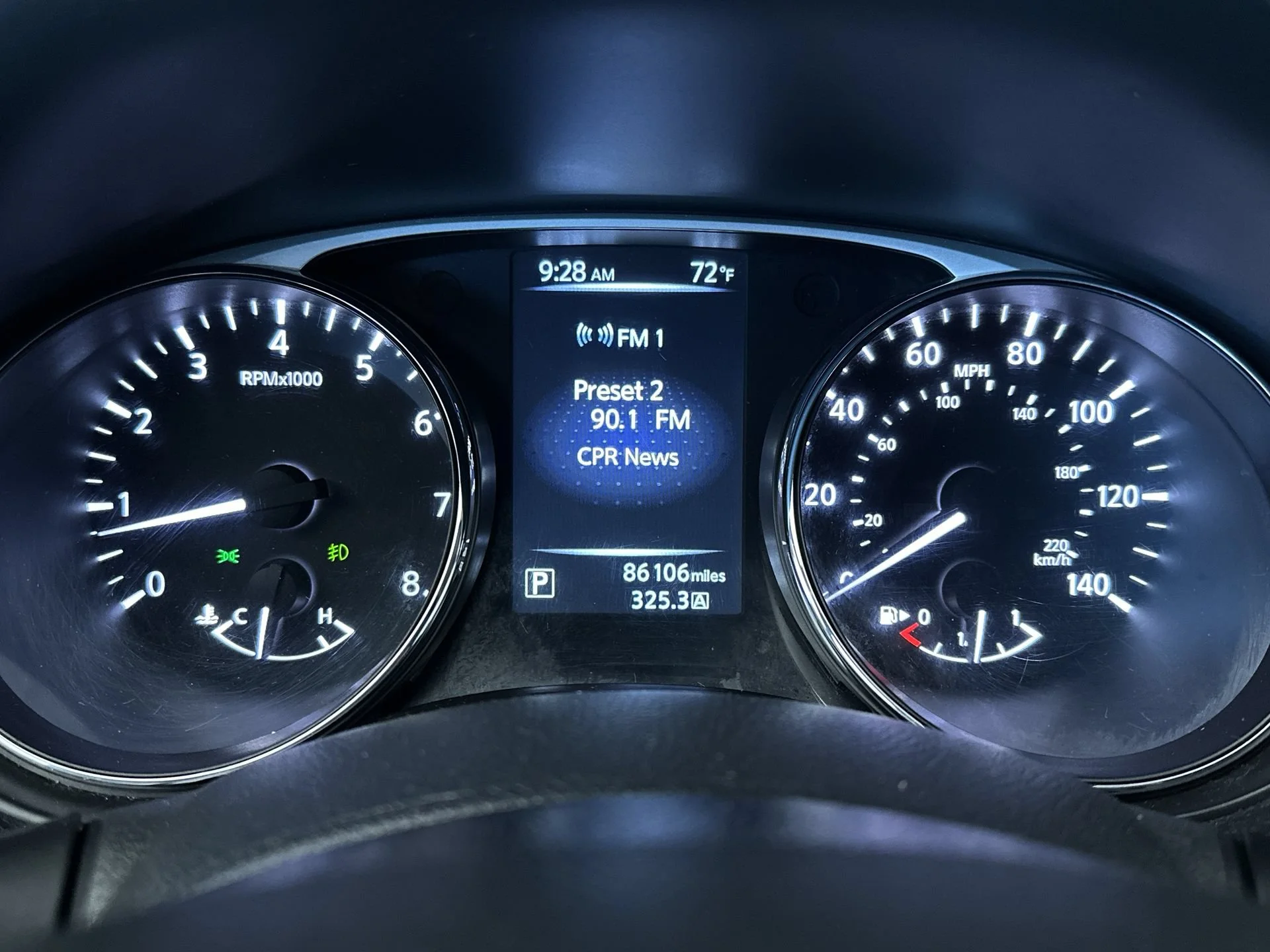Used 2016 Magnetic Black Nissan SL image 17