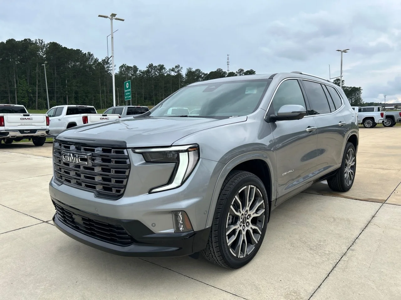 2026 GMC Acadia Denali Ultimate FWD's photo