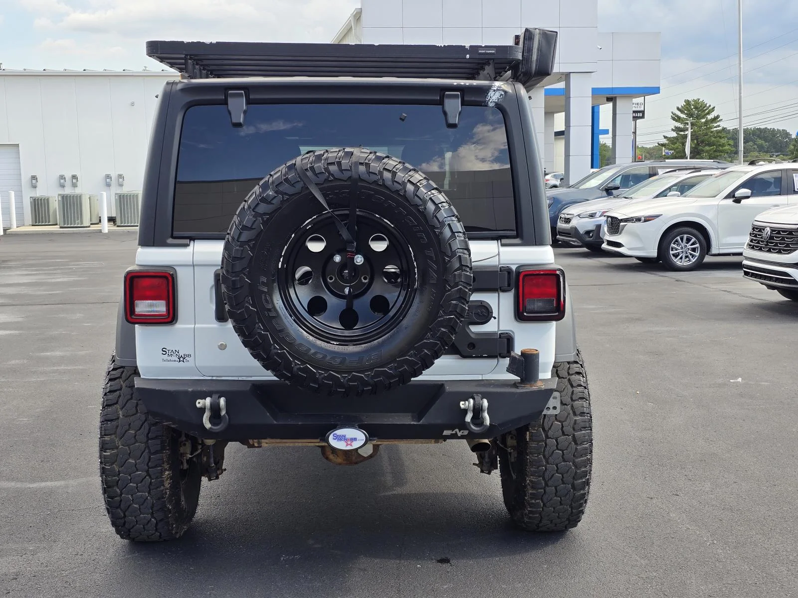 Used 2018 Bright White Clearcoat Jeep Sport S image 6