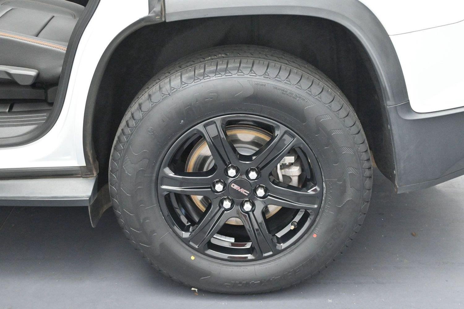 Used 2021 SUMMIT WHITE GMC AT4 image 43