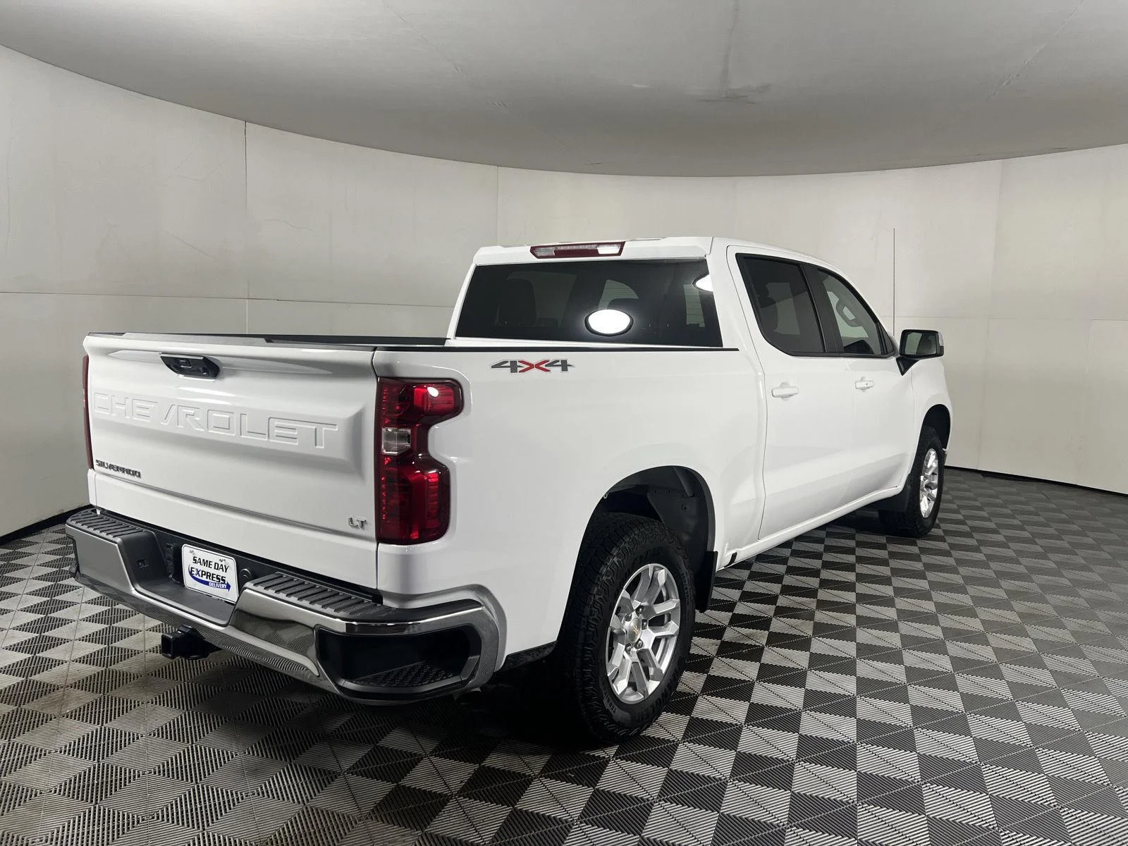 Used 2026 Summit White Chevrolet LT (2FL) image 6