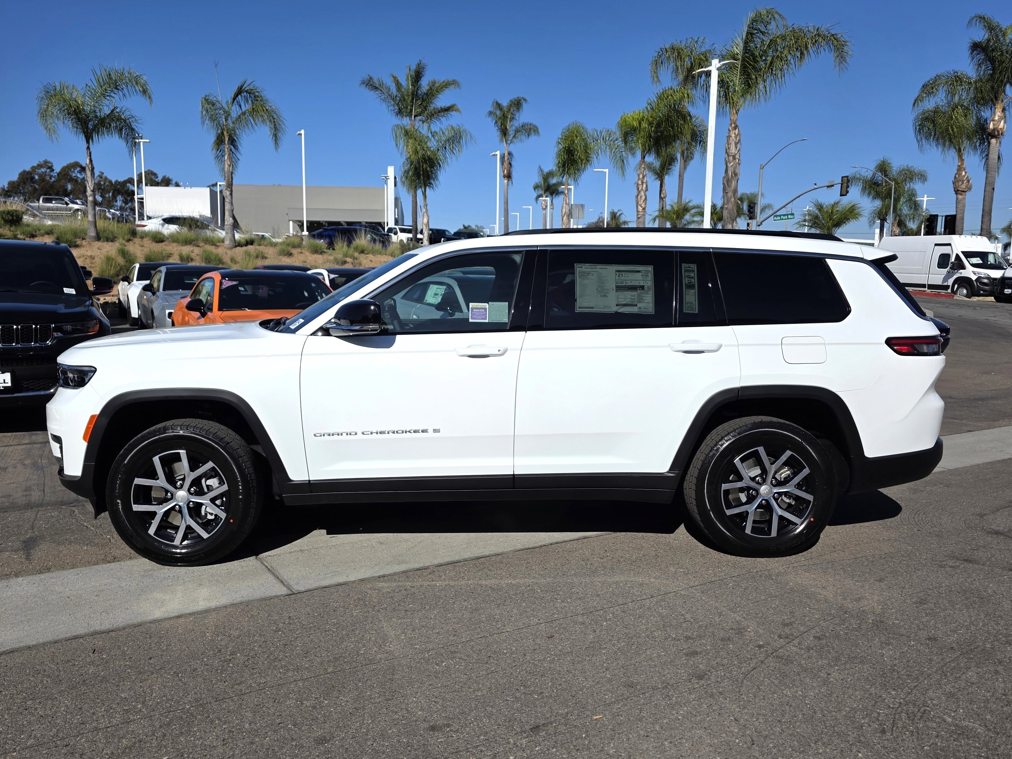 New 2025 Jeep Grand Cherokee L Limited Sport Utility in Escondido