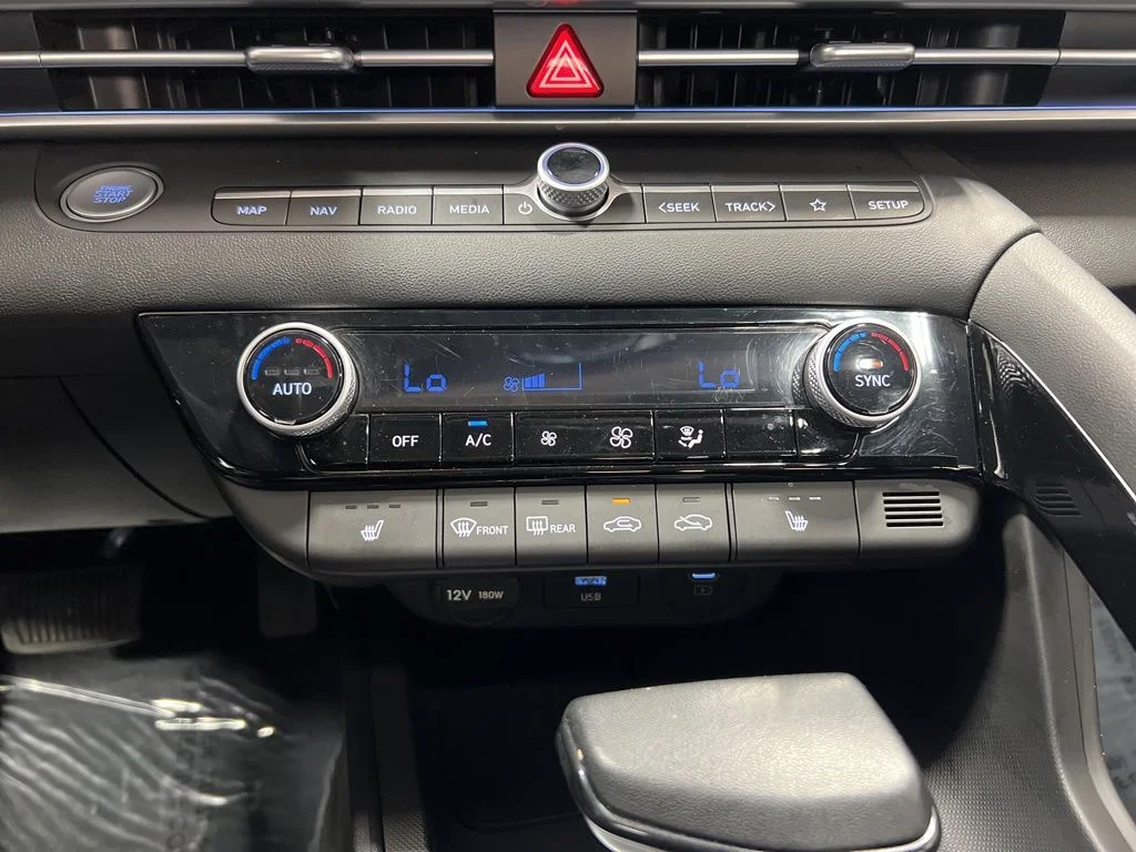 2025 Hyundai Elantra SEL - Photo 35