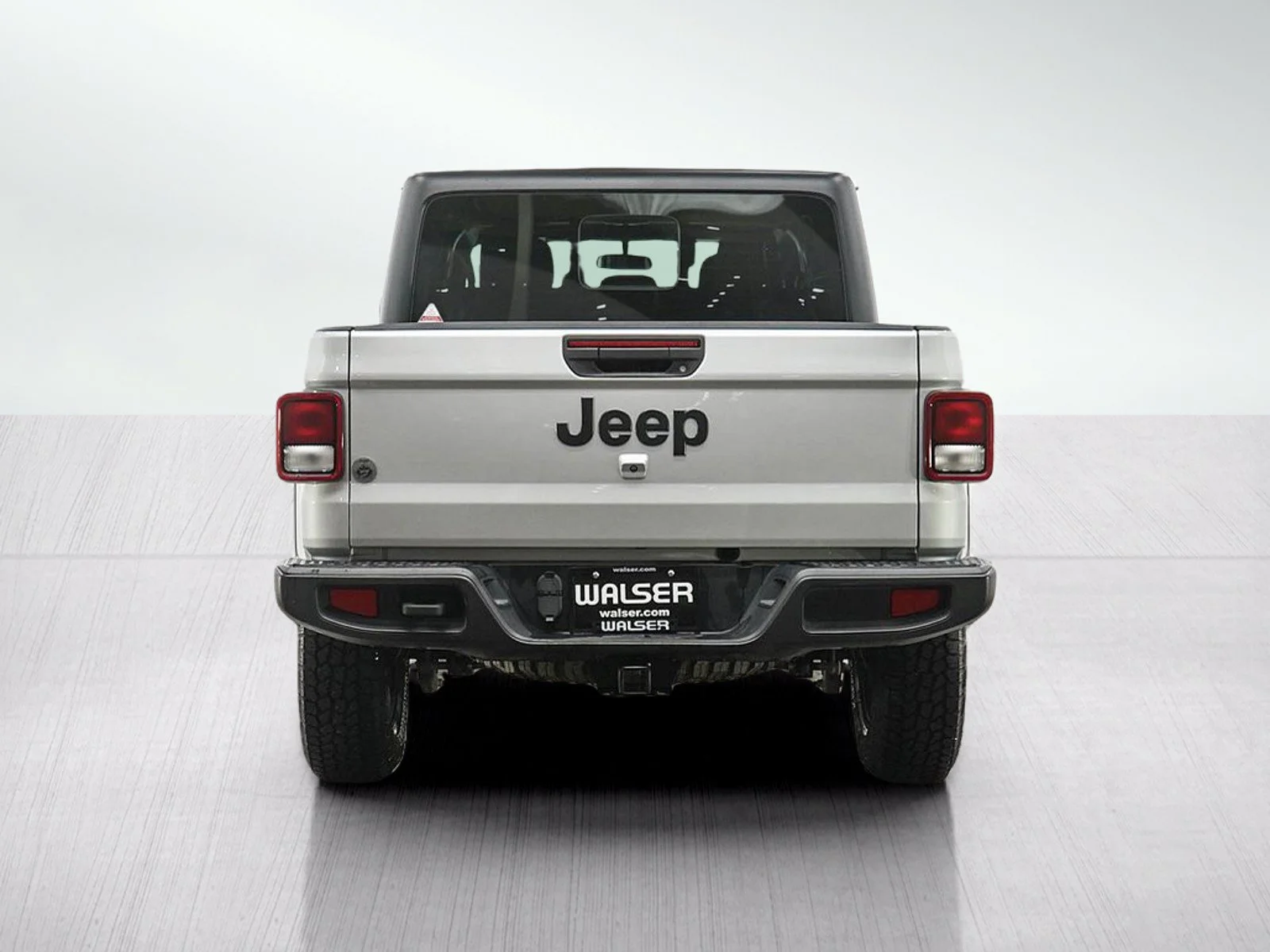 Used 2023 Silver Zynith Clearcoat Jeep Willys image 4