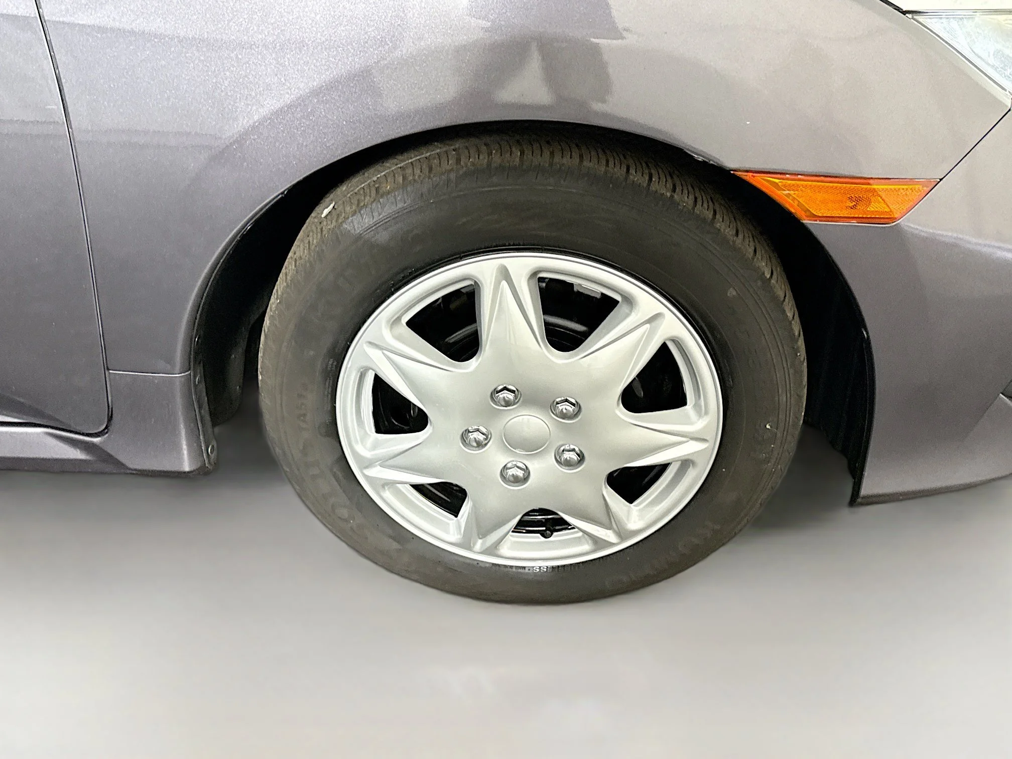 Used 2018 Modern Steel Metallic Honda LX image 27