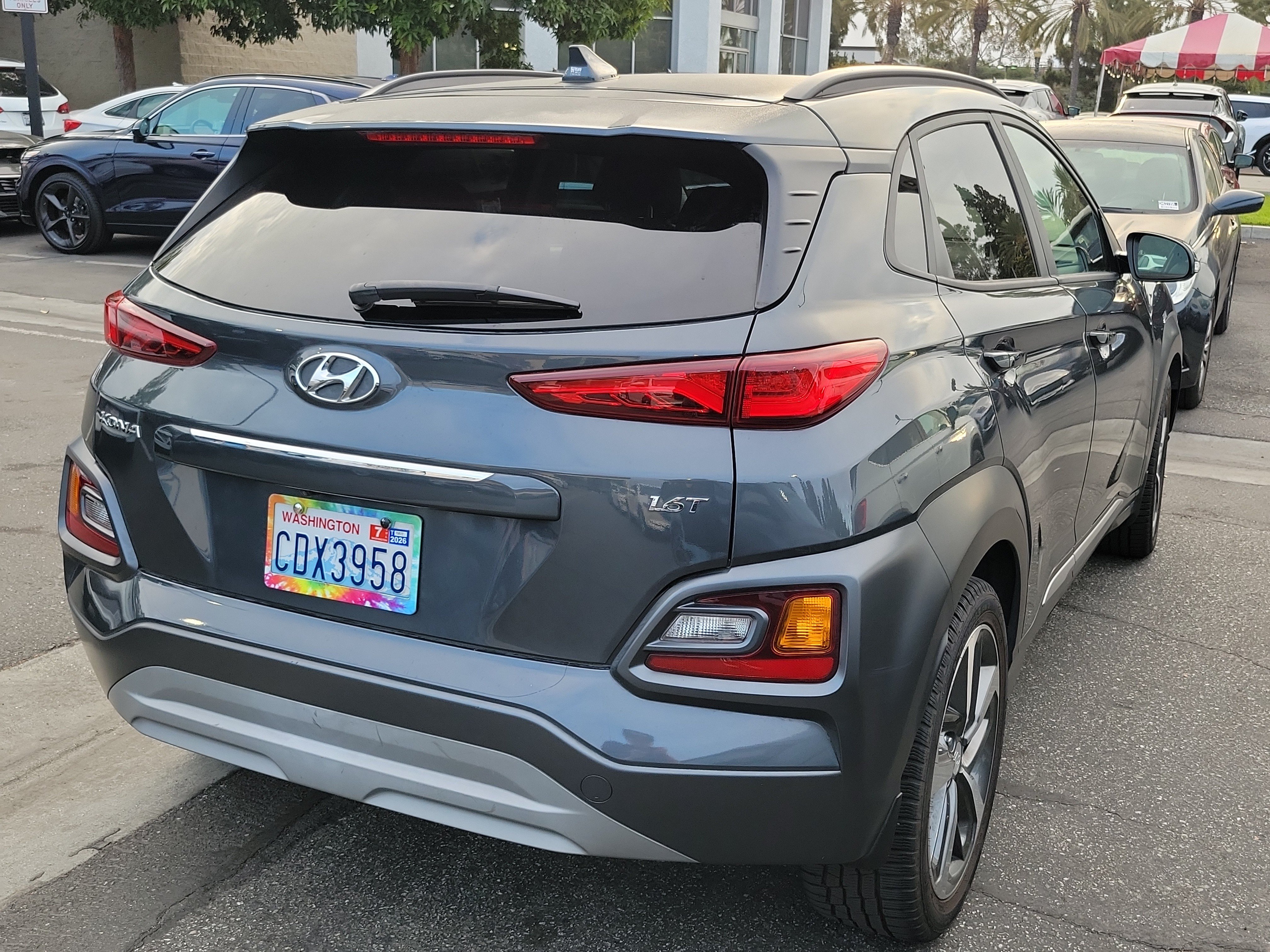 Used 2020 Thunder Gray Hyundai Limited image 5