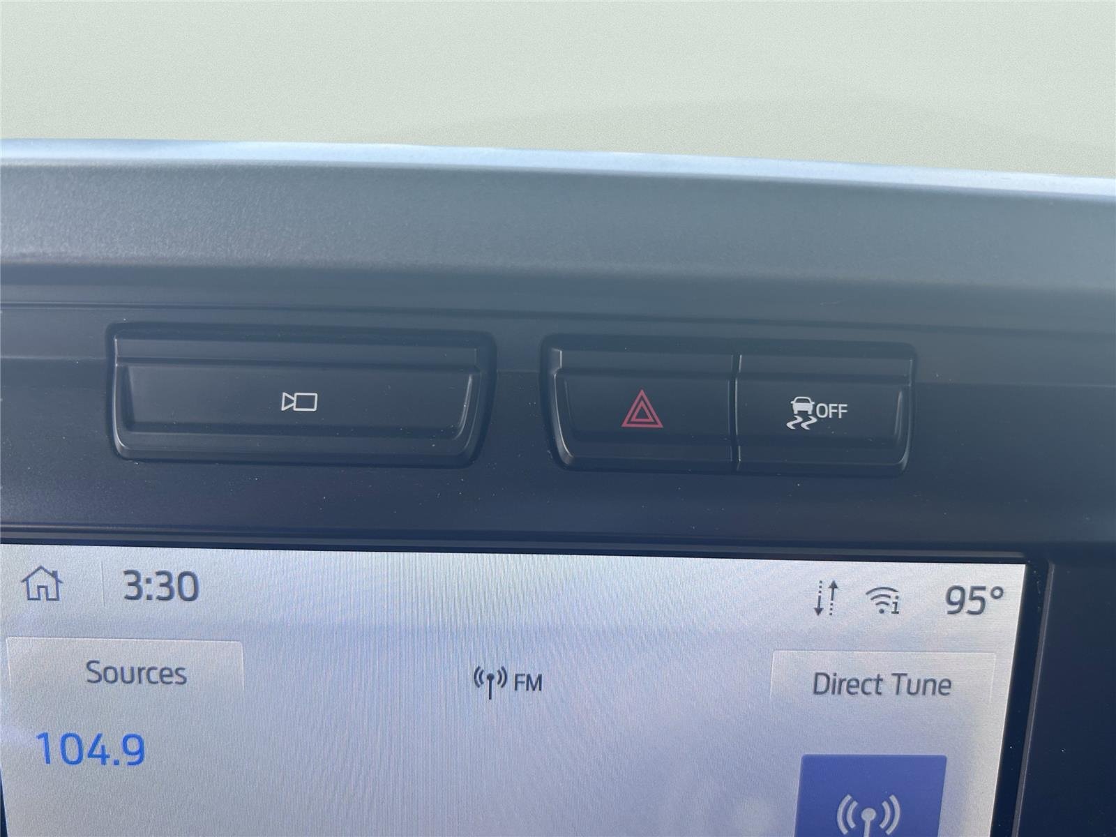 Used 2023 Iconic Silver Ford XLT image 16