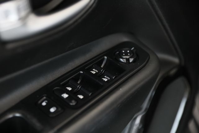 Used 2019 Gray Jeep Latitude image 14