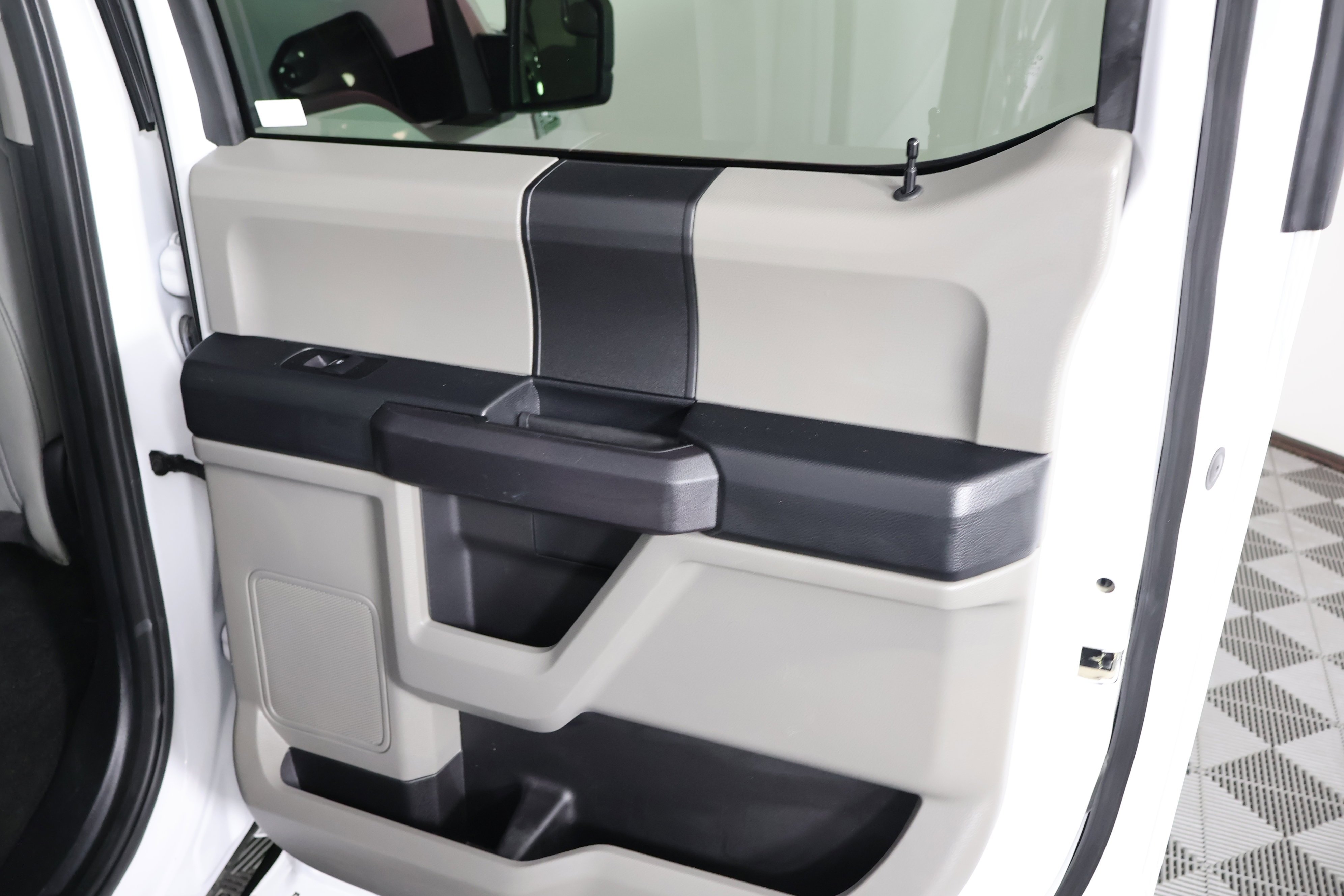 2020 Ford F-150 XL - Photo 46