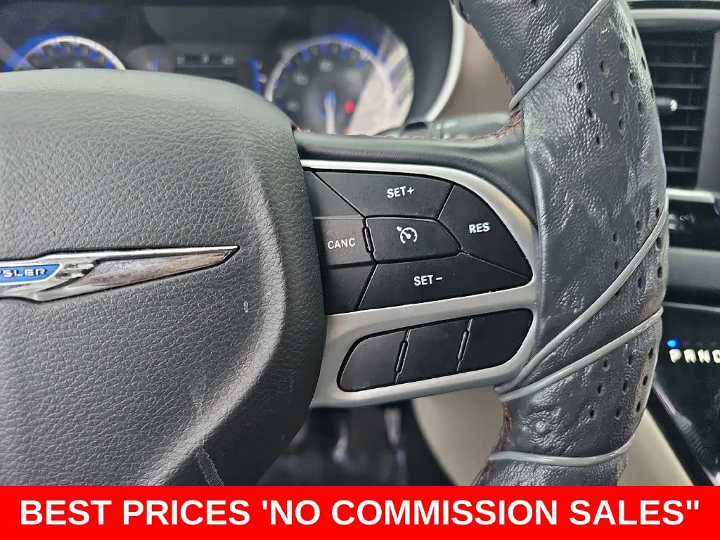 Used 2018 White Chrysler Touring L image 19