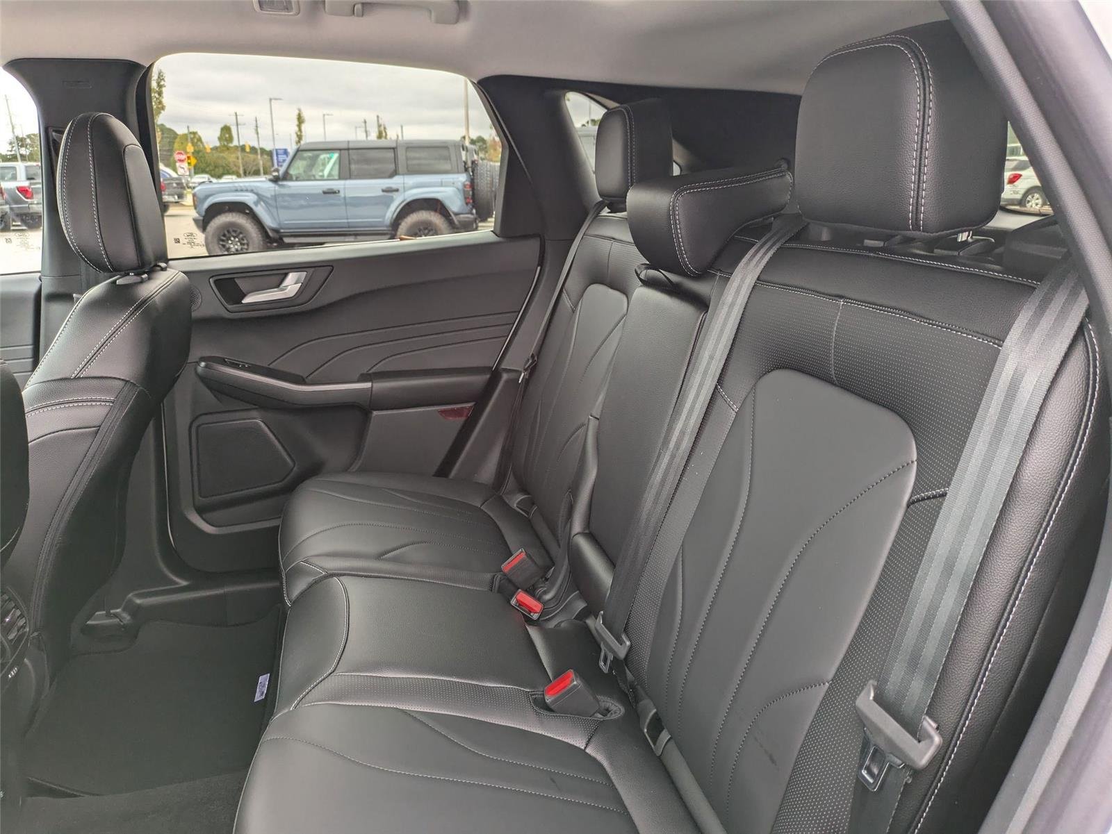 New 2025 Star White Metallic Tri-Coat Ford PHEV image 31